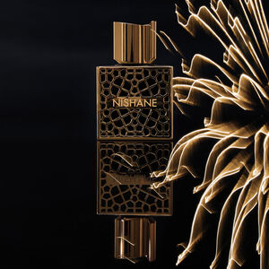 1. Elegant decants showcasing nature-inspired scents in a serene setting, highlighting quality and craftsmanship.
2. A collection of quality decants featuring nature scents, arranged aesthetically to emphasize their unique fragrances.
3. Nature-inspired scent decants displayed artfully, reflecting high quality and the essence of the outdoors.